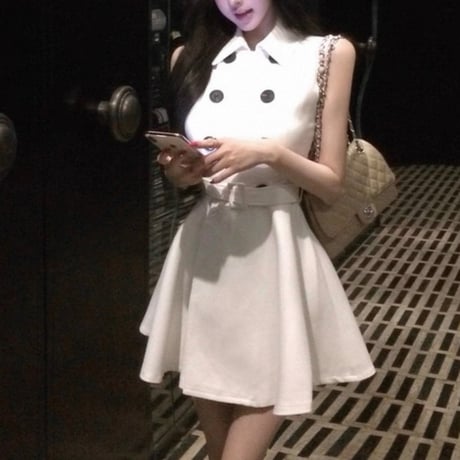 Belt button flare dress