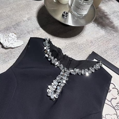 らむめろ様ご着用♡Jewel Neck Black Dress