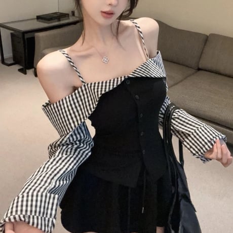 Off-Shoulder Check Top