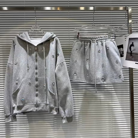 日南まみ様ご着用♡ビジュースカートセットアップ 3色