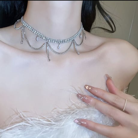 kirakira crystal necklace