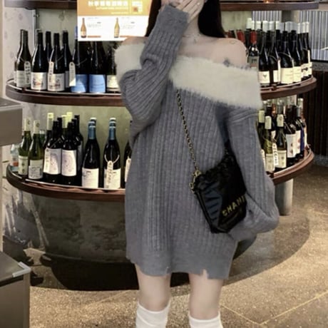 ファー付きダメージゆるニット