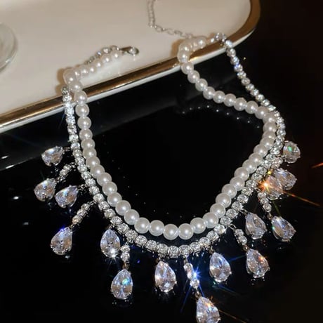 perl drop stone necklace