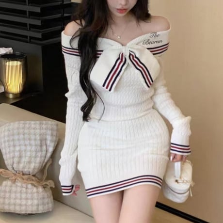 Ribbon Off-shoulder Knit Dress