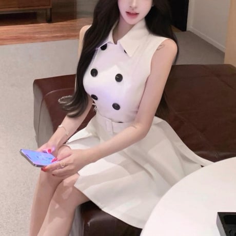 Belt button flare dress