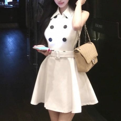 Belt button flare dress
