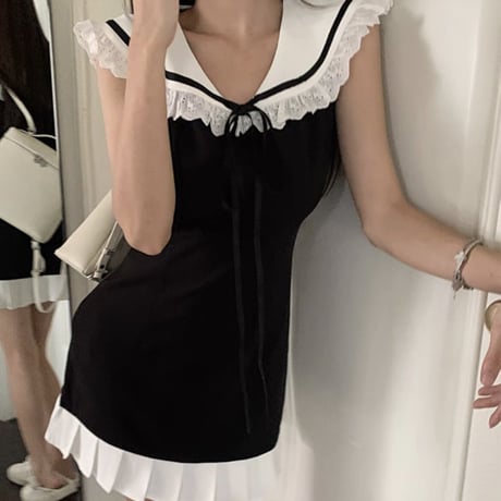 girly monotone no sleeve op