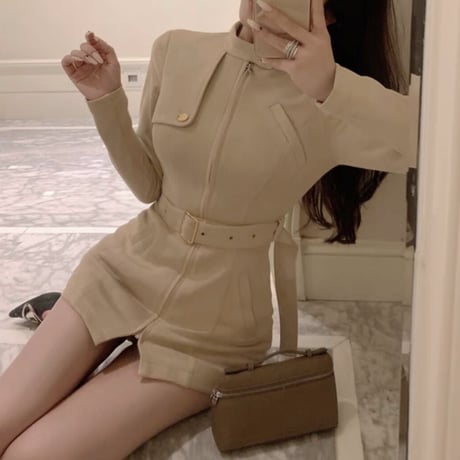 ベルト付き beige タイトワンピ