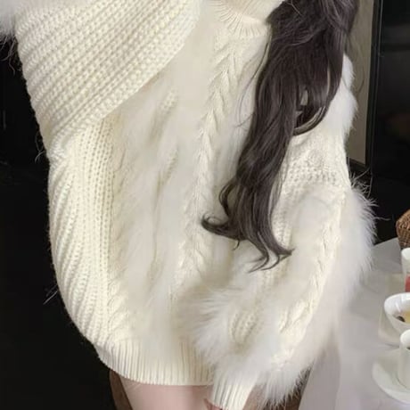 あやち様ご着用♡White fur ハイネックニット