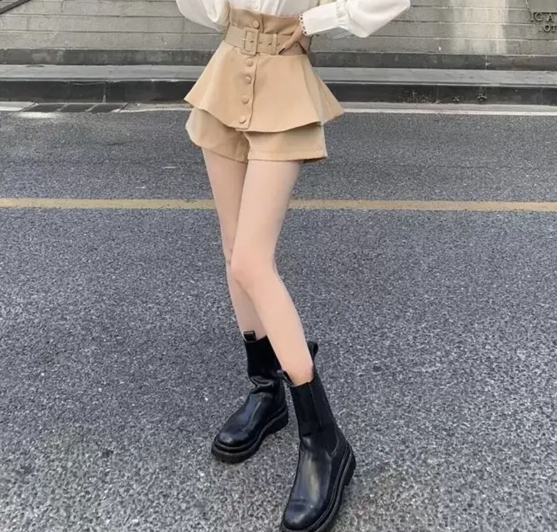 Sheller シェリエ ペプラムショートパンツ Sheller シェリエ ペプラムショートパンツ