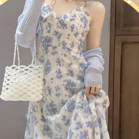 Blue flower midi op