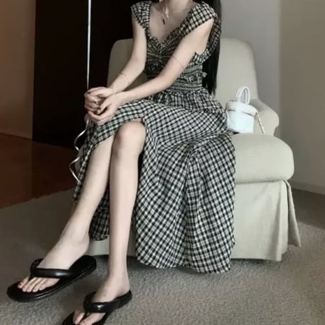 check  ribbon motif slit op