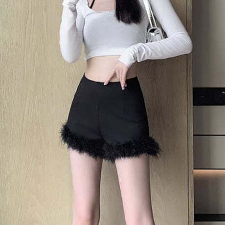 fur black short pants