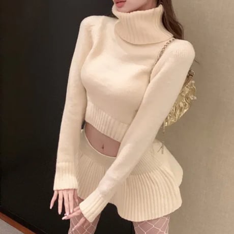 タートルネックニットセットアップ