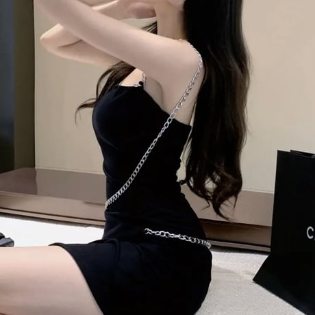 black chain op