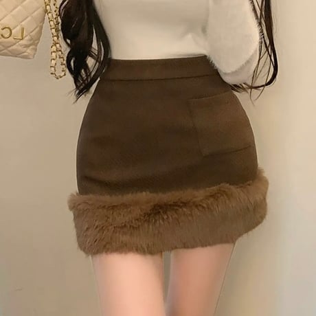 裾ファーポケット付きスカート2色