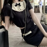 monotone girly setup