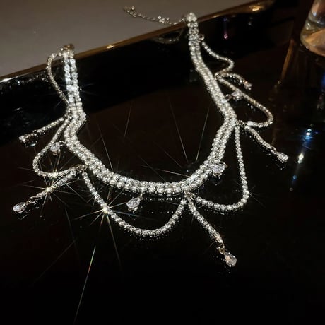 kirakira crystal necklace