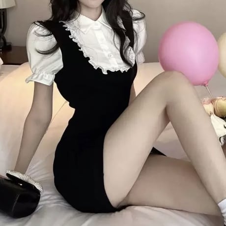 monotone girly 半袖ワンピ