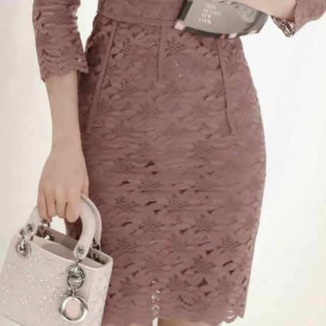 Dusty pink lace tight onepiece