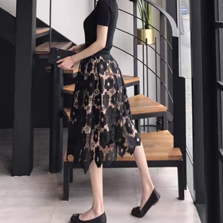 black flower beige skirt