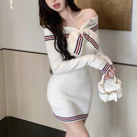 Ribbon Off-shoulder Knit Dress