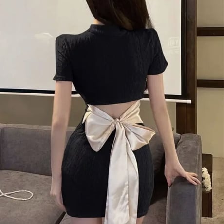 Back ribbon tight op 2色