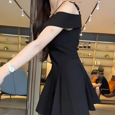 Black Sweet Pleats Onepiece