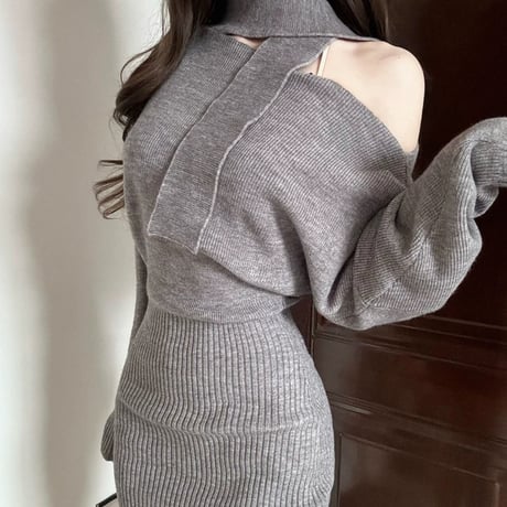 ワンショルグレーワンピ
