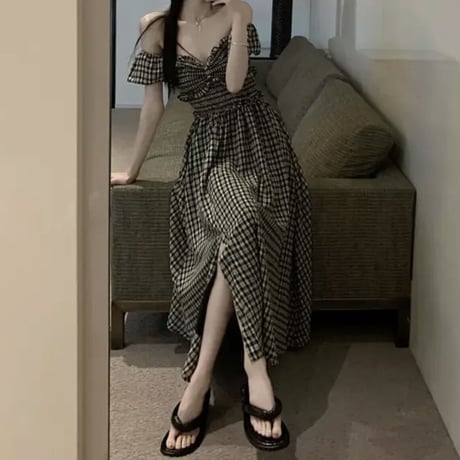 check  ribbon motif slit op