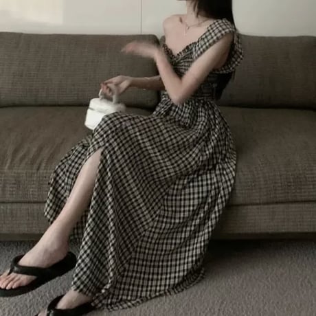 check  ribbon motif slit op