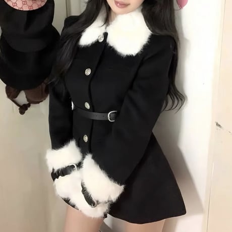 白雪りり様♡あやぽよ様ご着用♡White fur ベルト付き black コート