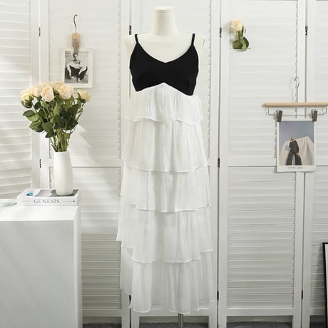 White×Black フリルキャミワンピ