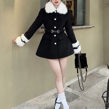白雪りり様♡あやぽよ様ご着用♡White fur ベルト付き black コート