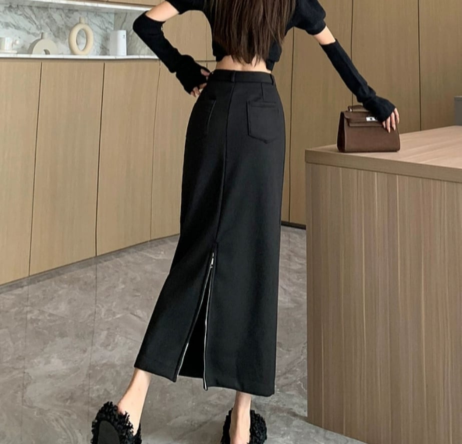 美品エリザベッタフランキ黒のタイトスカート 後ろファスナー付き スカート 膝丈 春夏 マーメイドスカート 黒レース タイト
