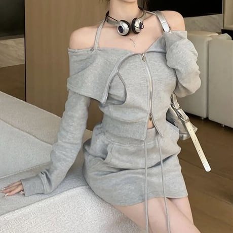 オフショルラフセットアップ