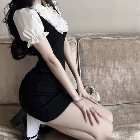 monotone girly 半袖ワンピ