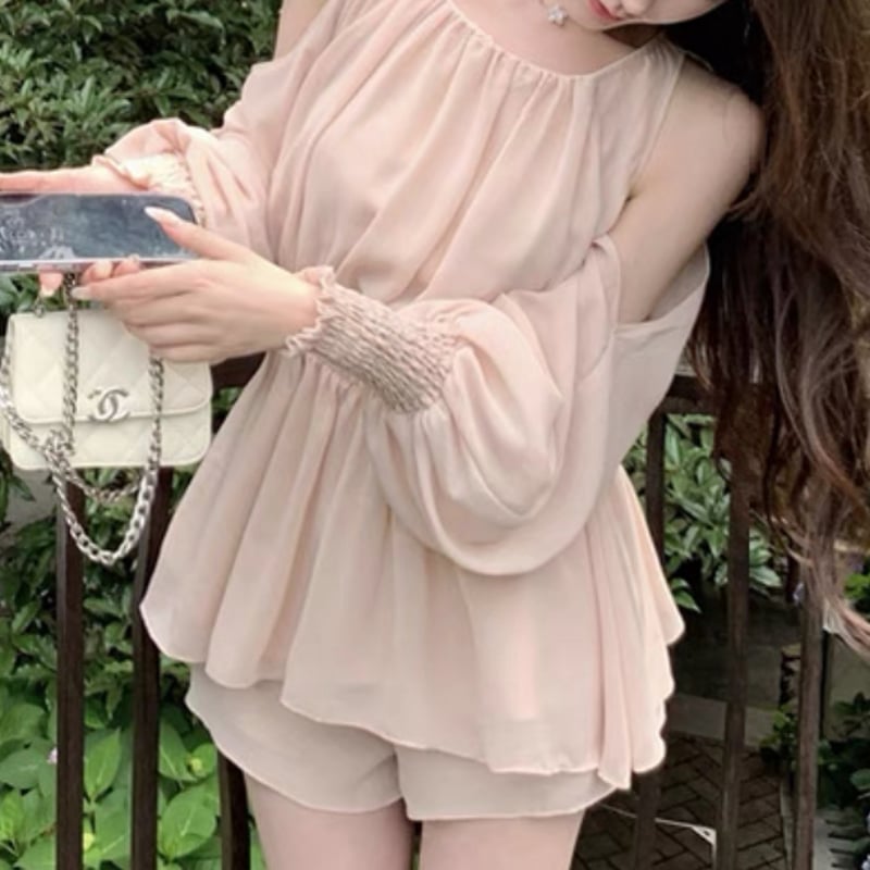 専用ページ♡ 牛柄セット+オーロラセット♡おまとめ♡ らむ子様ご着用♡シフォンセットアップ | ecrea