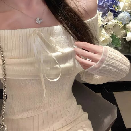 リボン付きオフショルニットワンピ