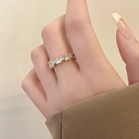 bucket crystal ring