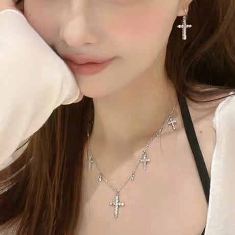 cross crystal necklace/pierce 2色