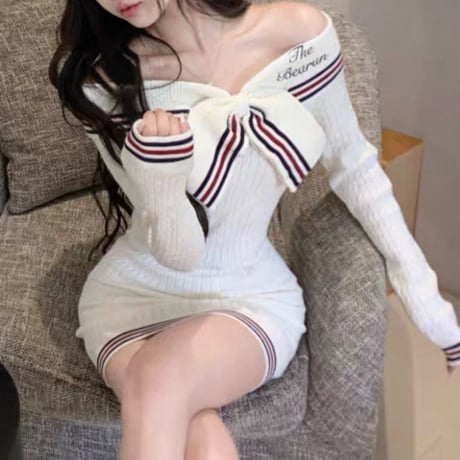 Ribbon Off-shoulder Knit Dress