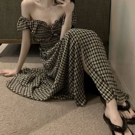 check  ribbon motif slit op