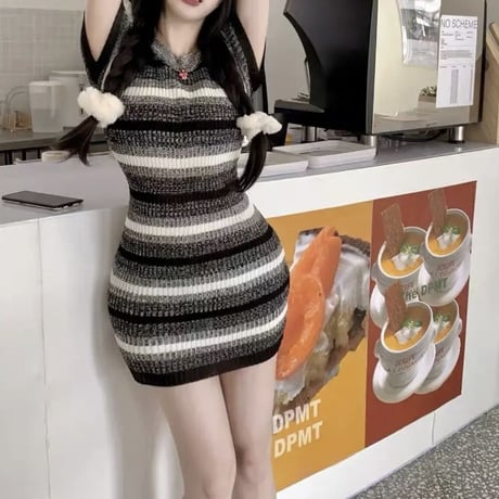 Blackボーダー半袖タイトワンピ
