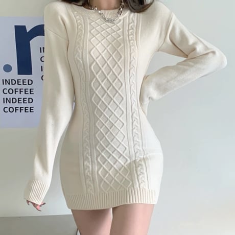 りおめこ様マリン様ご着用*.背中チラ見え ニットワンピ 2色