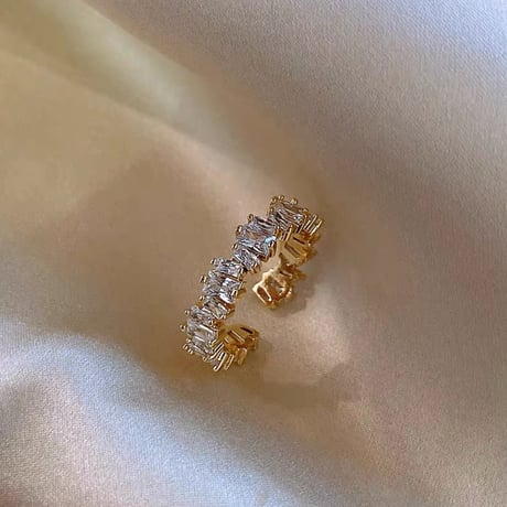bucket crystal ring