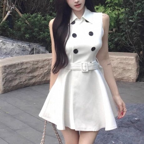 Belt button flare dress