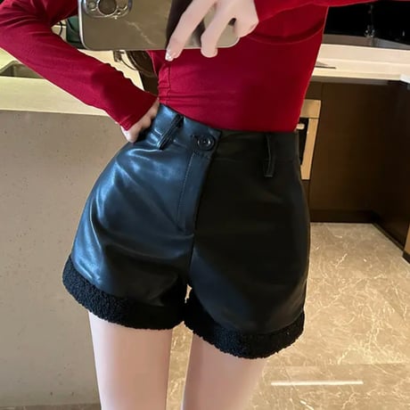裾ボアフェイクレザーパンツ2色