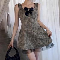 black tweed ribbon op
