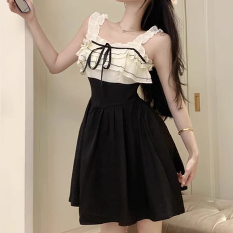 Girly docking monotone op